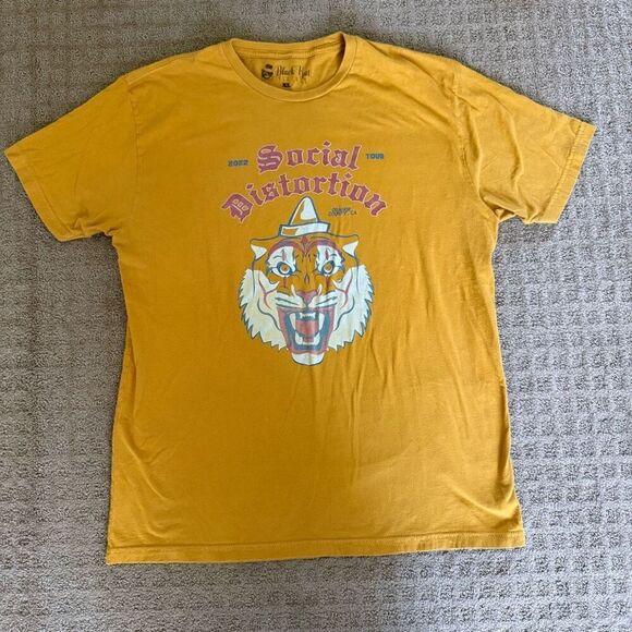 Black Kat Vintage Womens Social Distortion '22 County Tour Graphic Tee Yellow XL - Picture 1 of 8